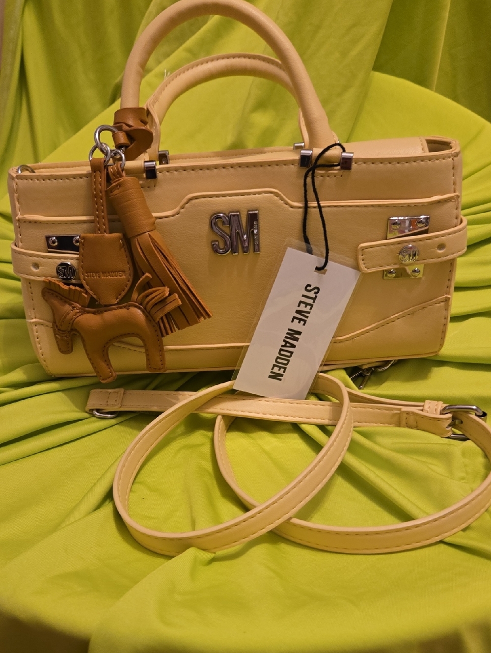 Steve Madden Satchel Crossbody Butter Yellow With Brown Horse Tassel